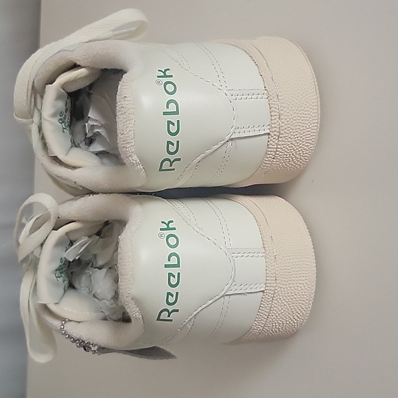 Women's Reebok Running Shoe The Athlete's Shoe Size US 11 White - Picture 3 of 10